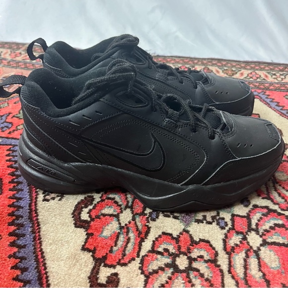 2018 Nike Air Monarch Shoes | Black | Men’s Size 7 EUC - Picture 10 of 10